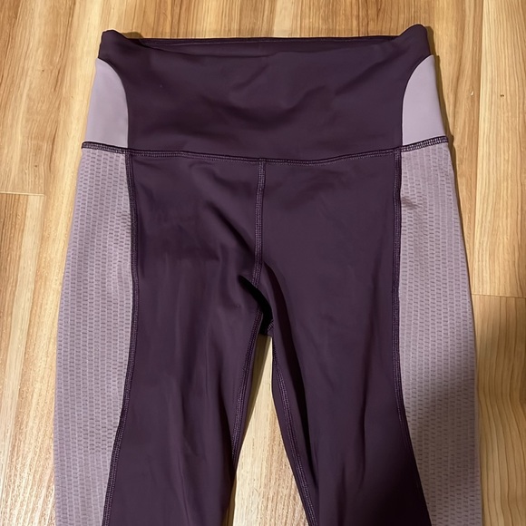 Athleta Allyson Felix 7/8 Legend Mesh Agate Purple - Picture 3 of 8